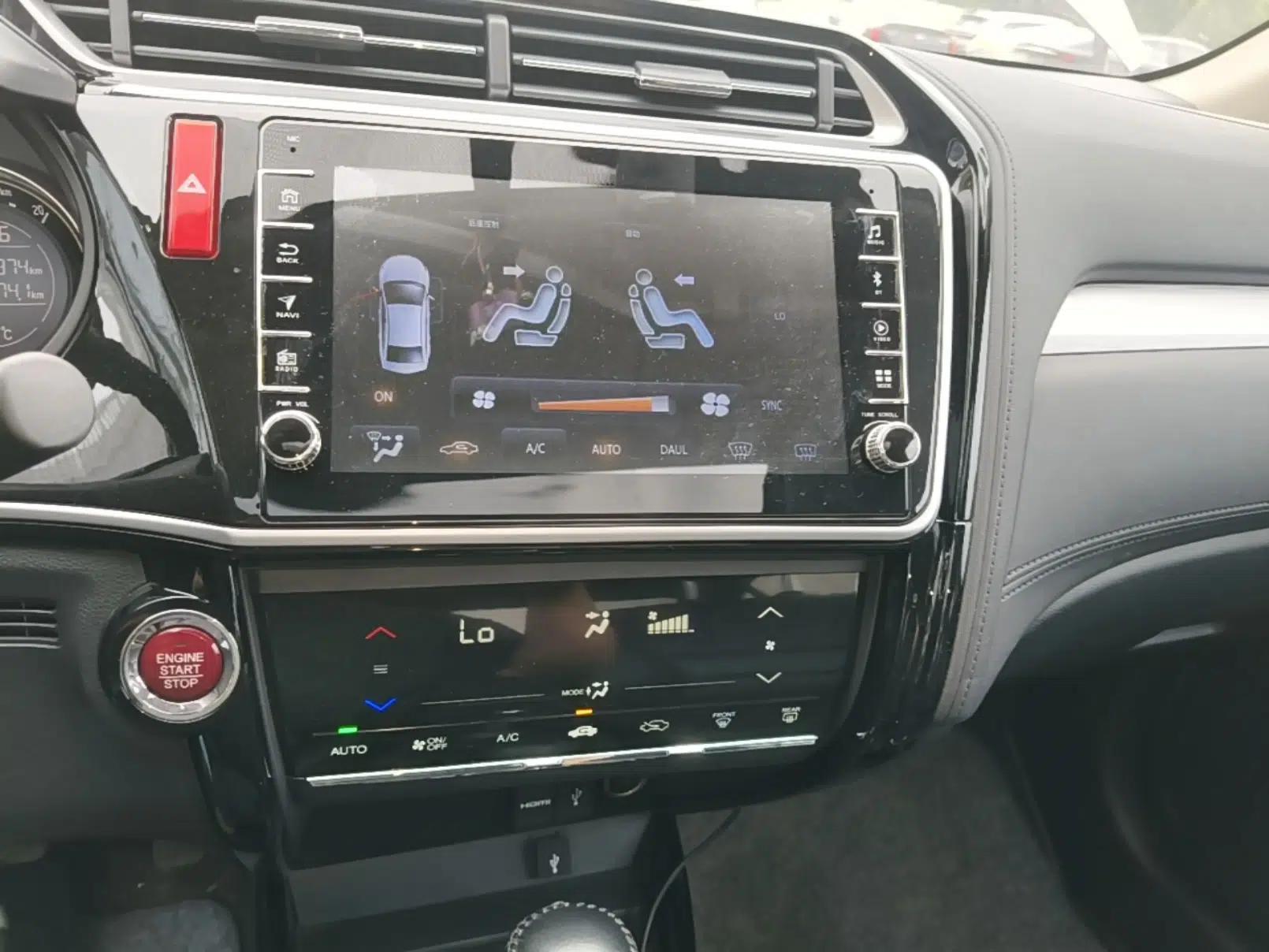 Honda Greiz 2016 1.5L CVT Luxury Edition — миниатюра 16