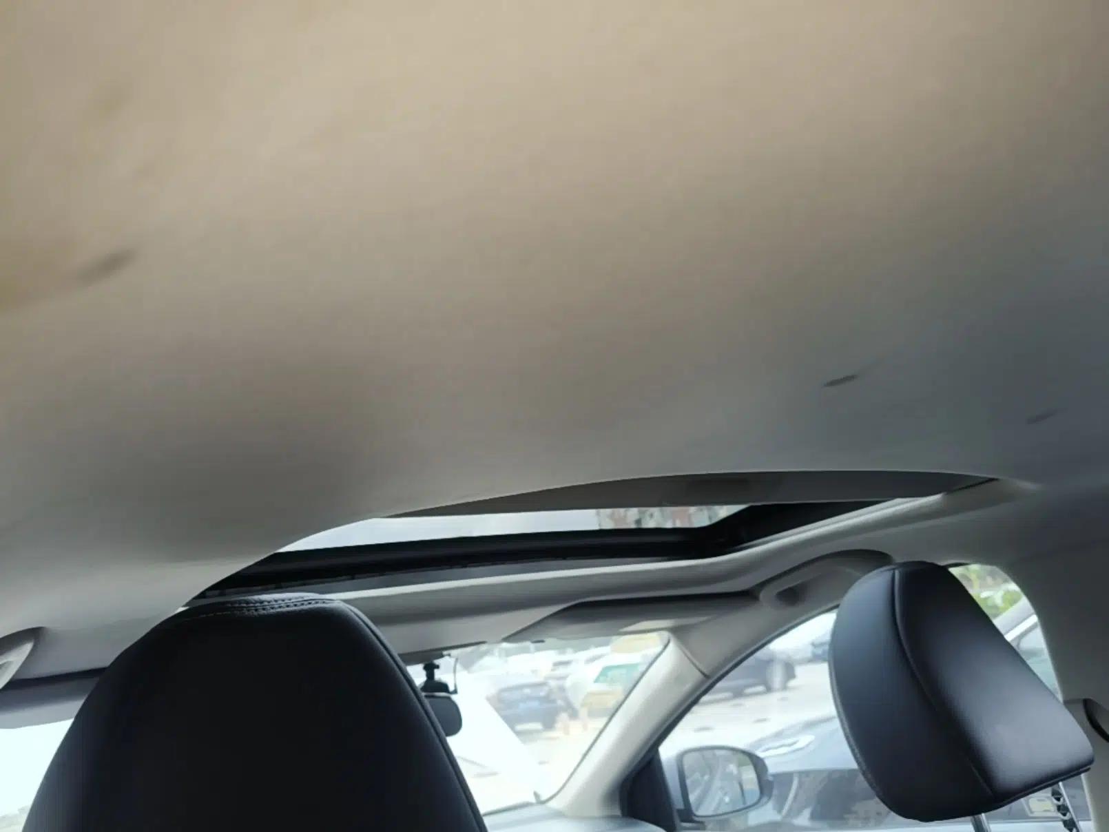 Honda Greiz 2016 1.5L CVT Luxury Edition — миниатюра 21