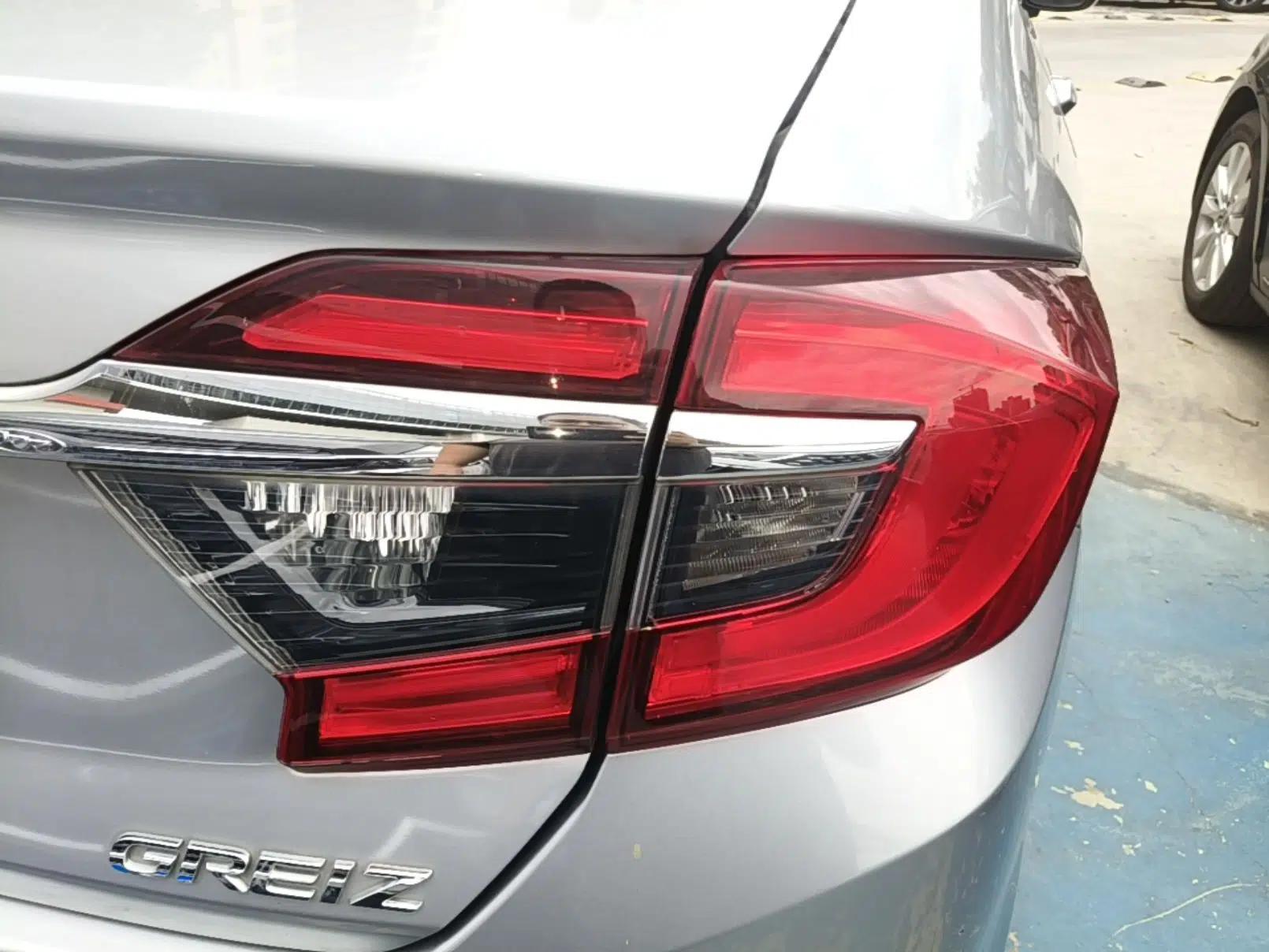 Honda Greiz 2016 1.5L CVT Luxury Edition — миниатюра 7