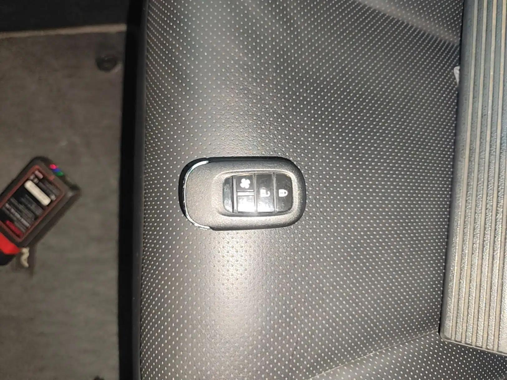 Honda Accord New Energy 2023 2.0L ePHEV Prestige Edition — миниатюра 12