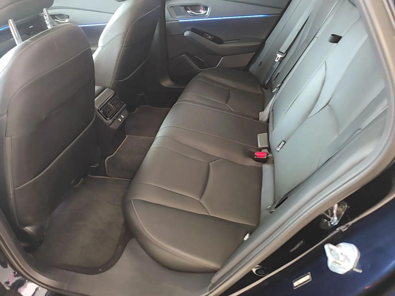 Honda Accord New Energy 2023 2.0L ePHEV Prestige Edition — миниатюра 20