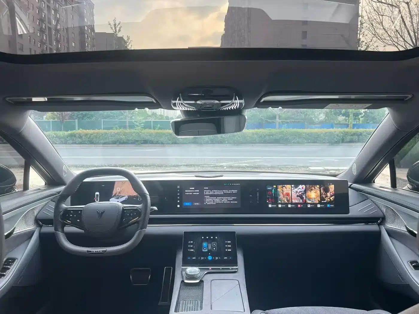 Voyah Chase Light 2024 PHEV AWD Extended Range Executive Edition — миниатюра 5