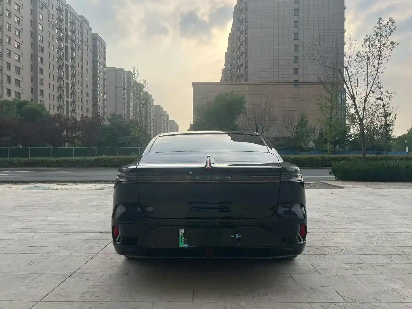 Voyah Chase Light 2024 PHEV AWD Extended Range Executive Edition — миниатюра 8