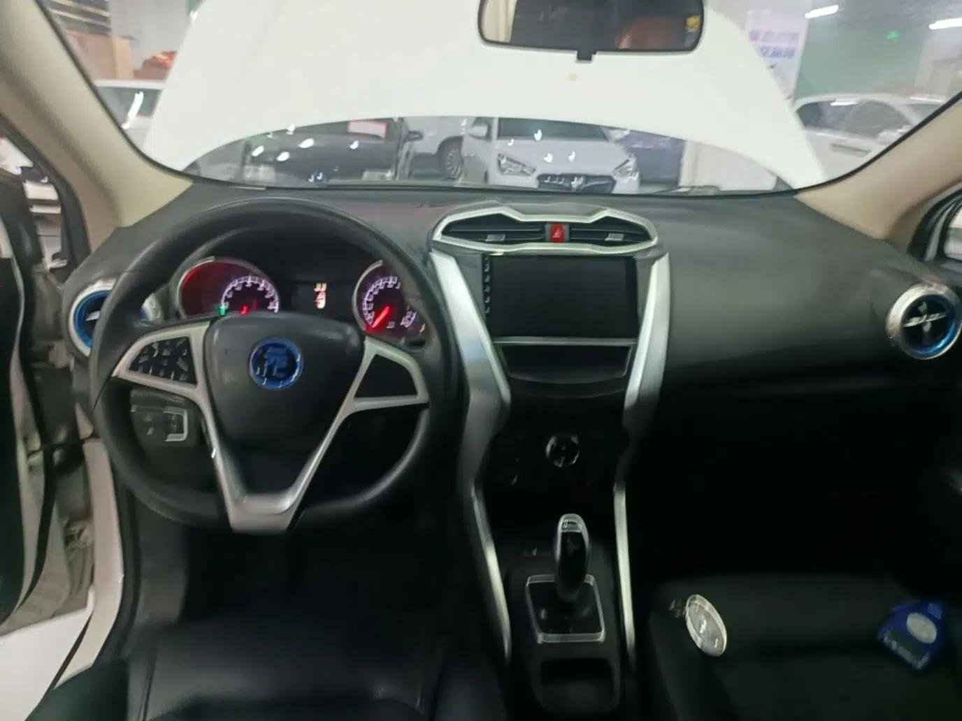 BYD Yuan New Energy 2019 EV360 Smart Connect Leading Model — миниатюра 12