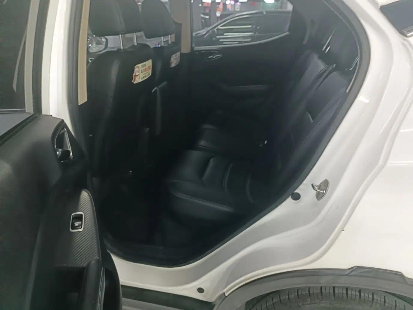 BYD Yuan New Energy 2019 EV360 Smart Connect Leading Model — миниатюра 19