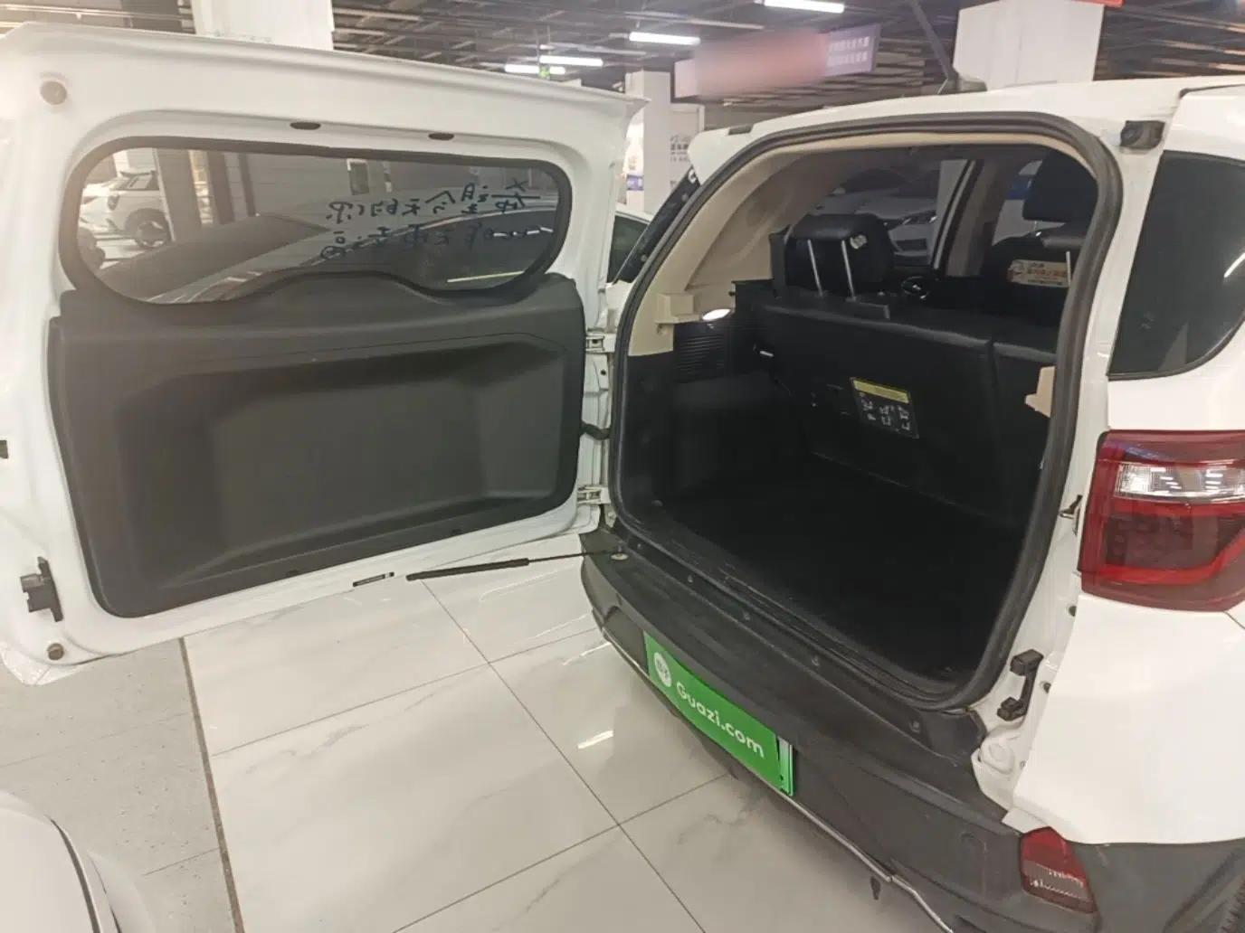 BYD Yuan New Energy 2019 EV360 Smart Connect Leading Model — миниатюра 21