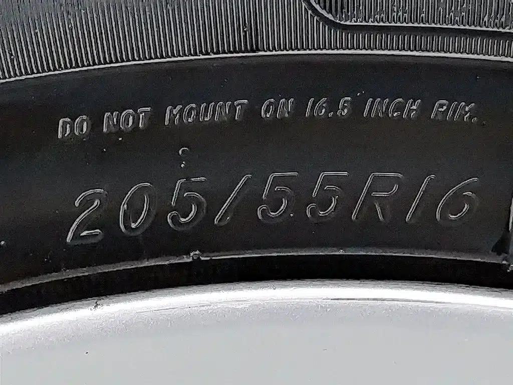 Mazda 5 2011 2.0L Automatic Comfort Model — миниатюра 24