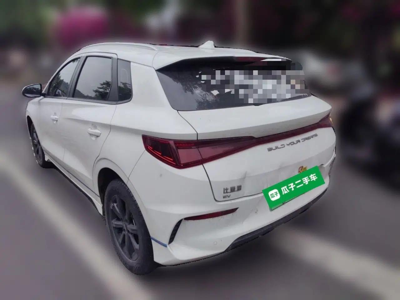 BYD e2 2021 Luxury Model — миниатюра 4