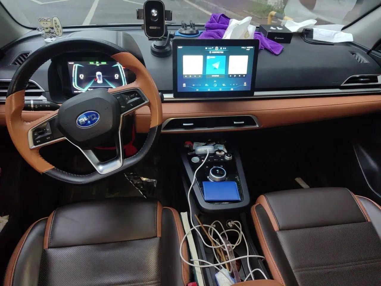 BYD e2 2021 Luxury Model — миниатюра 10