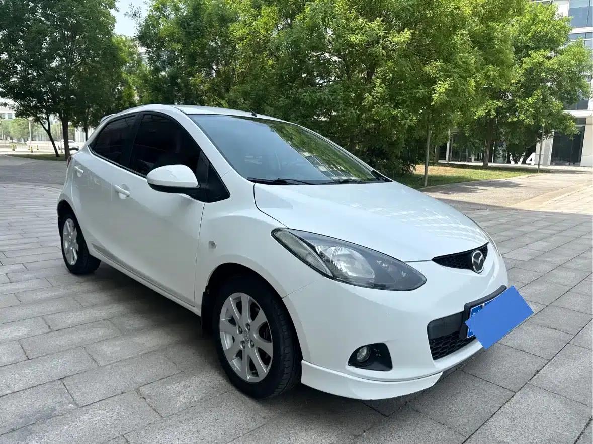 Mazda2 2011 Dynamic 1.5L Automatic Value Edition — миниатюра 2