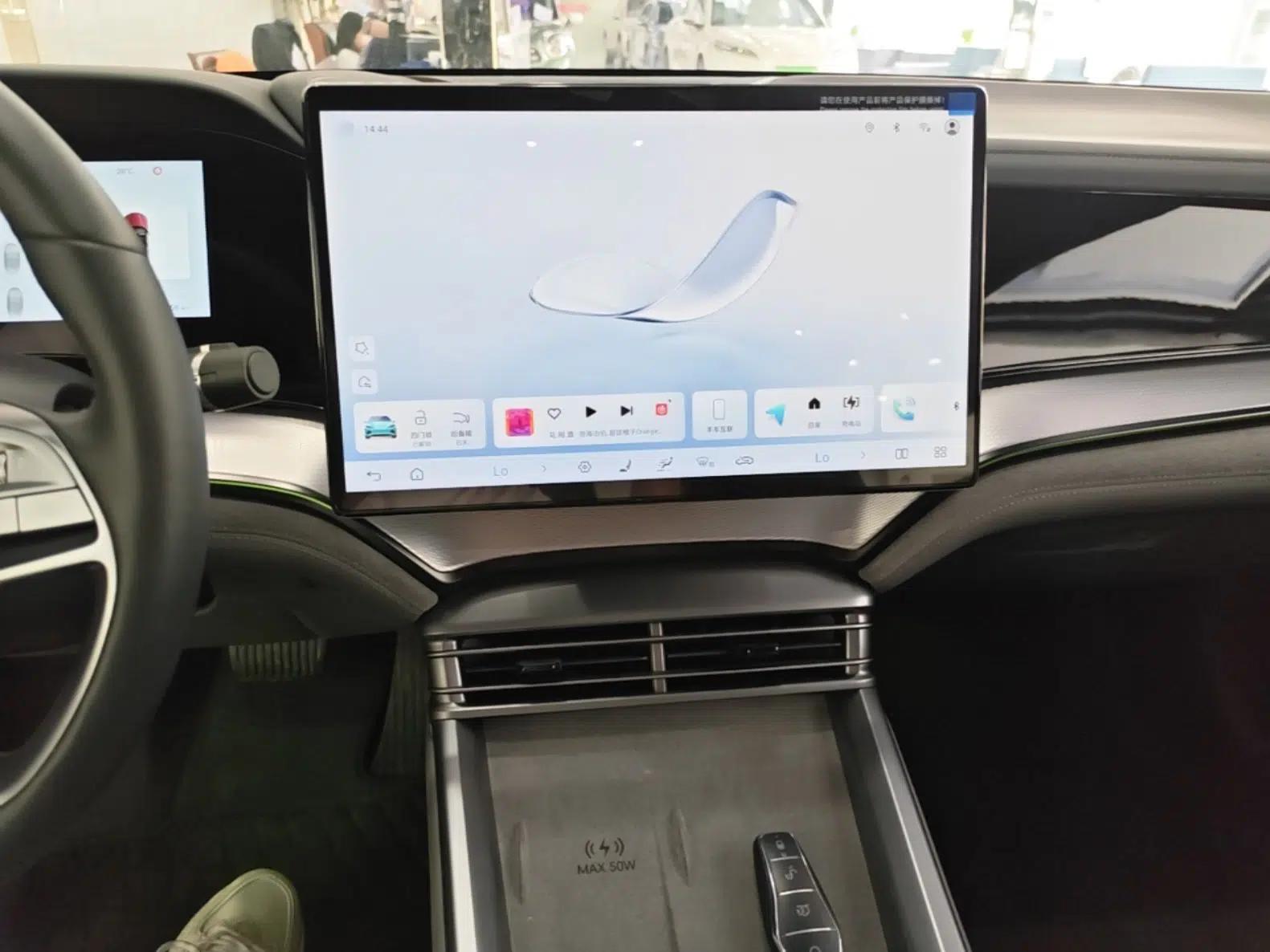 BYD Seal 07 DM-i 2025 Intelligent Driving Version DM-i 1.5L 125 km Prestige Edition — миниатюра 16