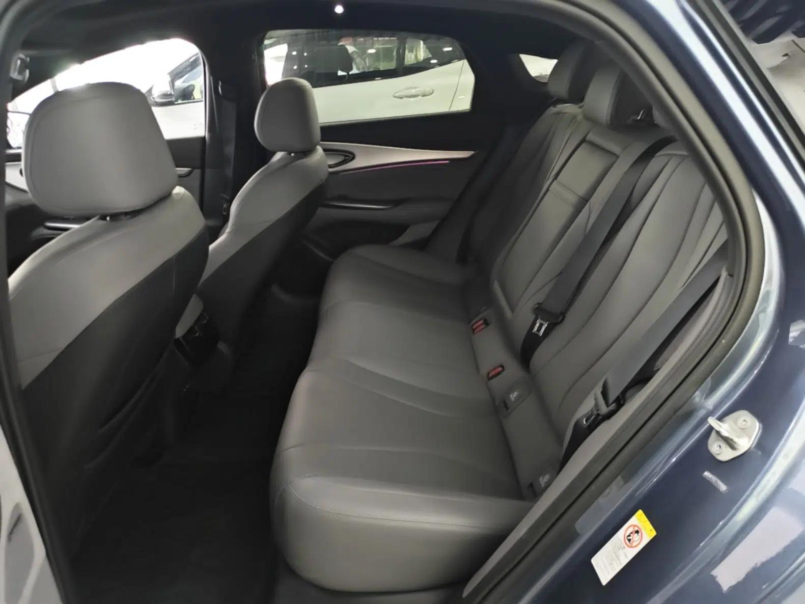 BYD Seal 07 DM-i 2025 Intelligent Driving Version DM-i 1.5L 125 km Prestige Edition — миниатюра 20