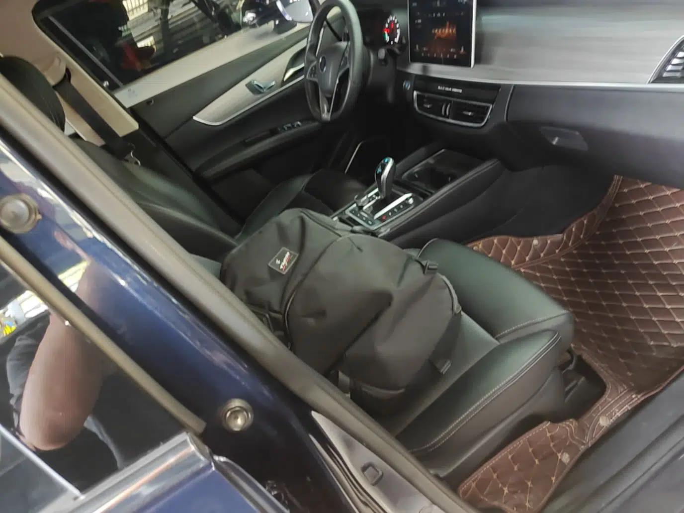 BYD Song MAX New Energy 2019 DM 1.5T Smart Connect Advanced 7-Seater China VI Standard — миниатюра 12