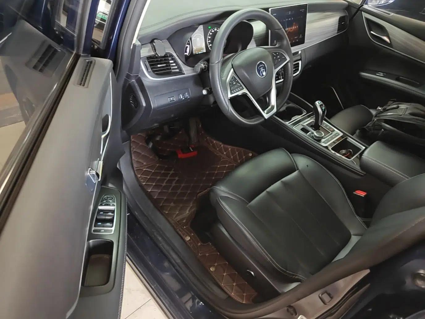 BYD Song MAX New Energy 2019 DM 1.5T Smart Connect Advanced 7-Seater China VI Standard — миниатюра 19
