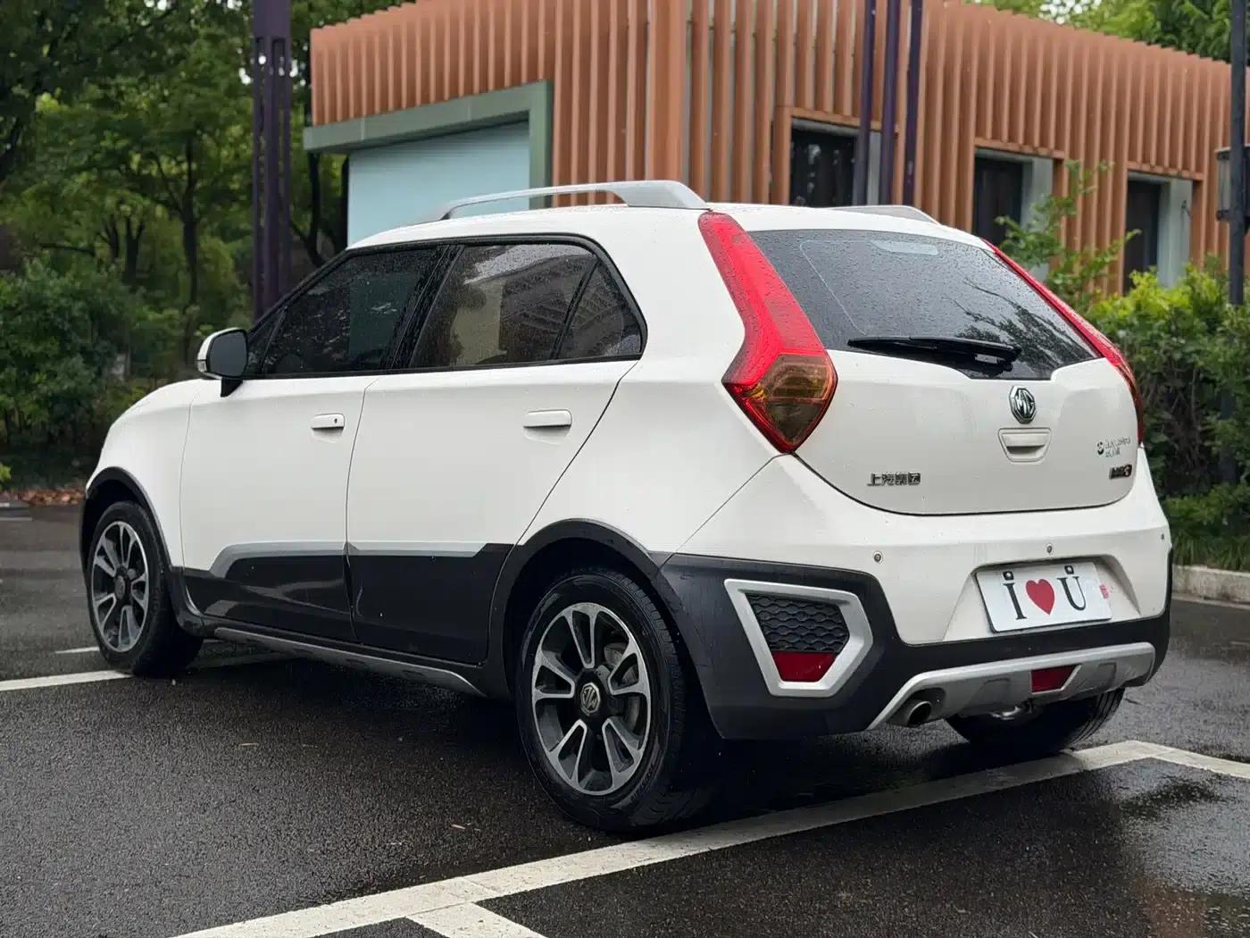 MG3SW 2015 1.5L AMT Elite — миниатюра 8