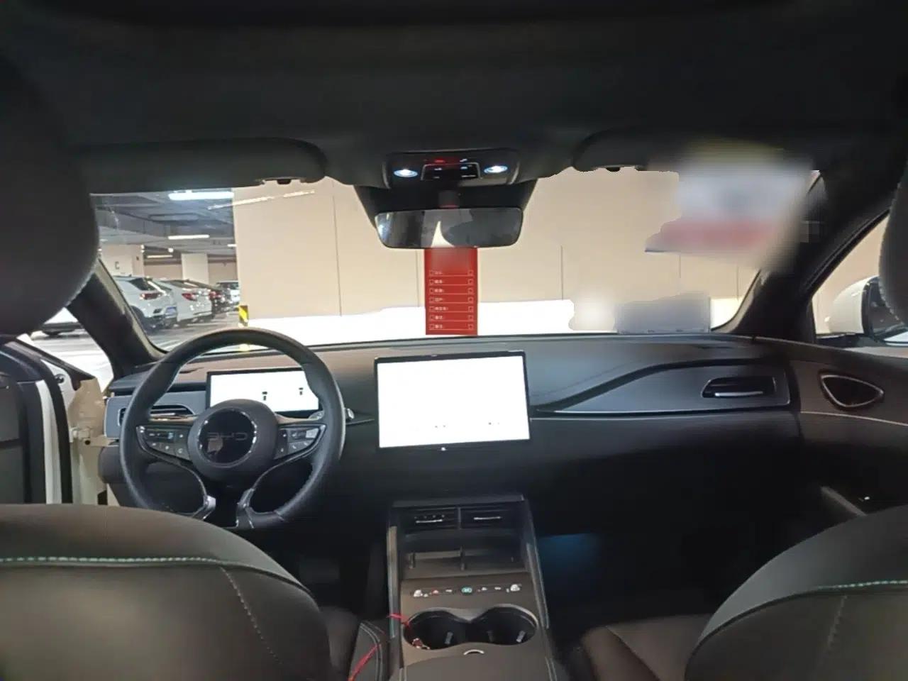 BYD Seal 06 DM-i Touring 2025 Model DM-i 150KM Deluxe — миниатюра 12