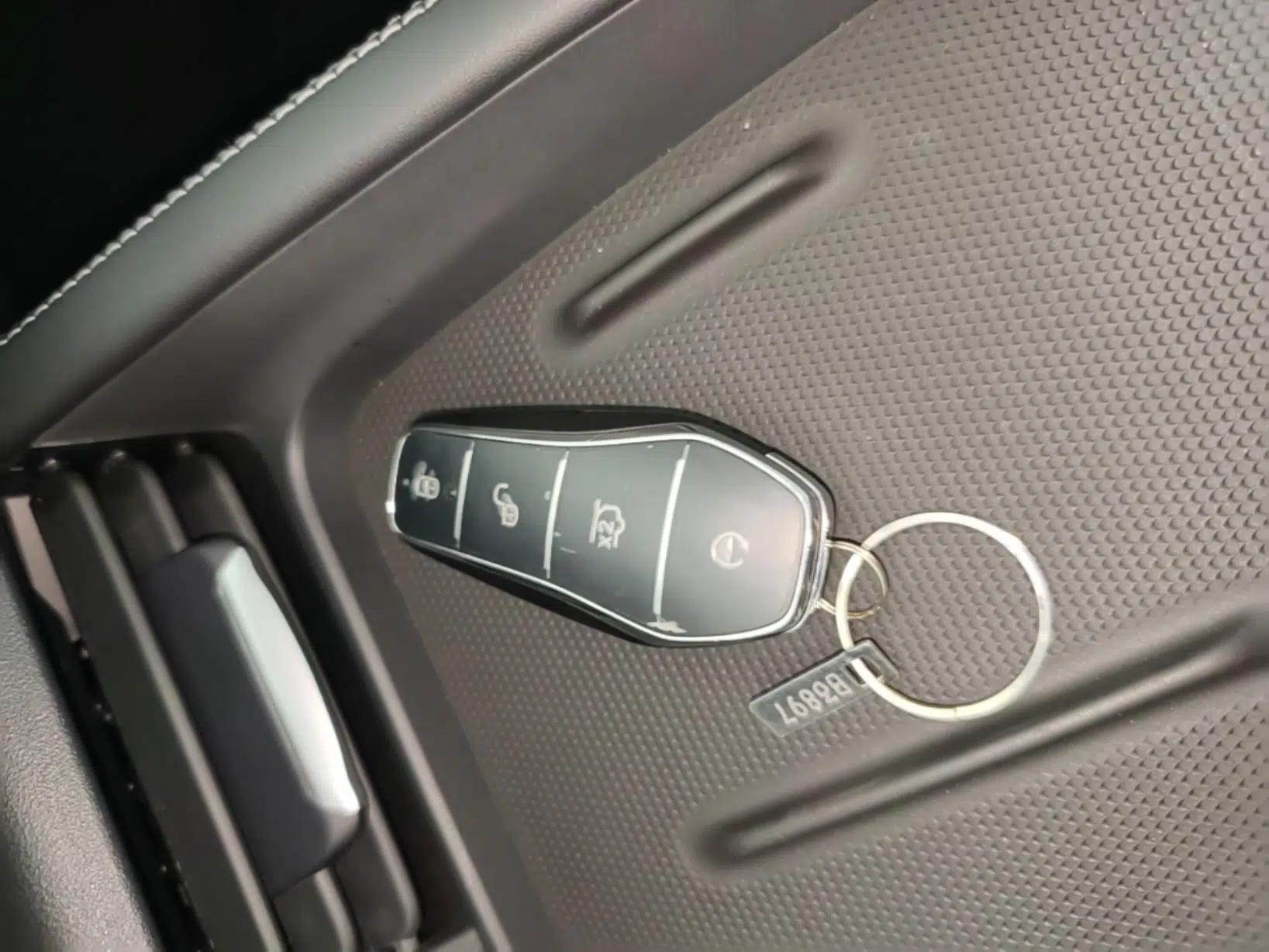 BYD Seal 06 DM-i Touring 2025 DM-i 80KM Prestigious Edition — миниатюра 12