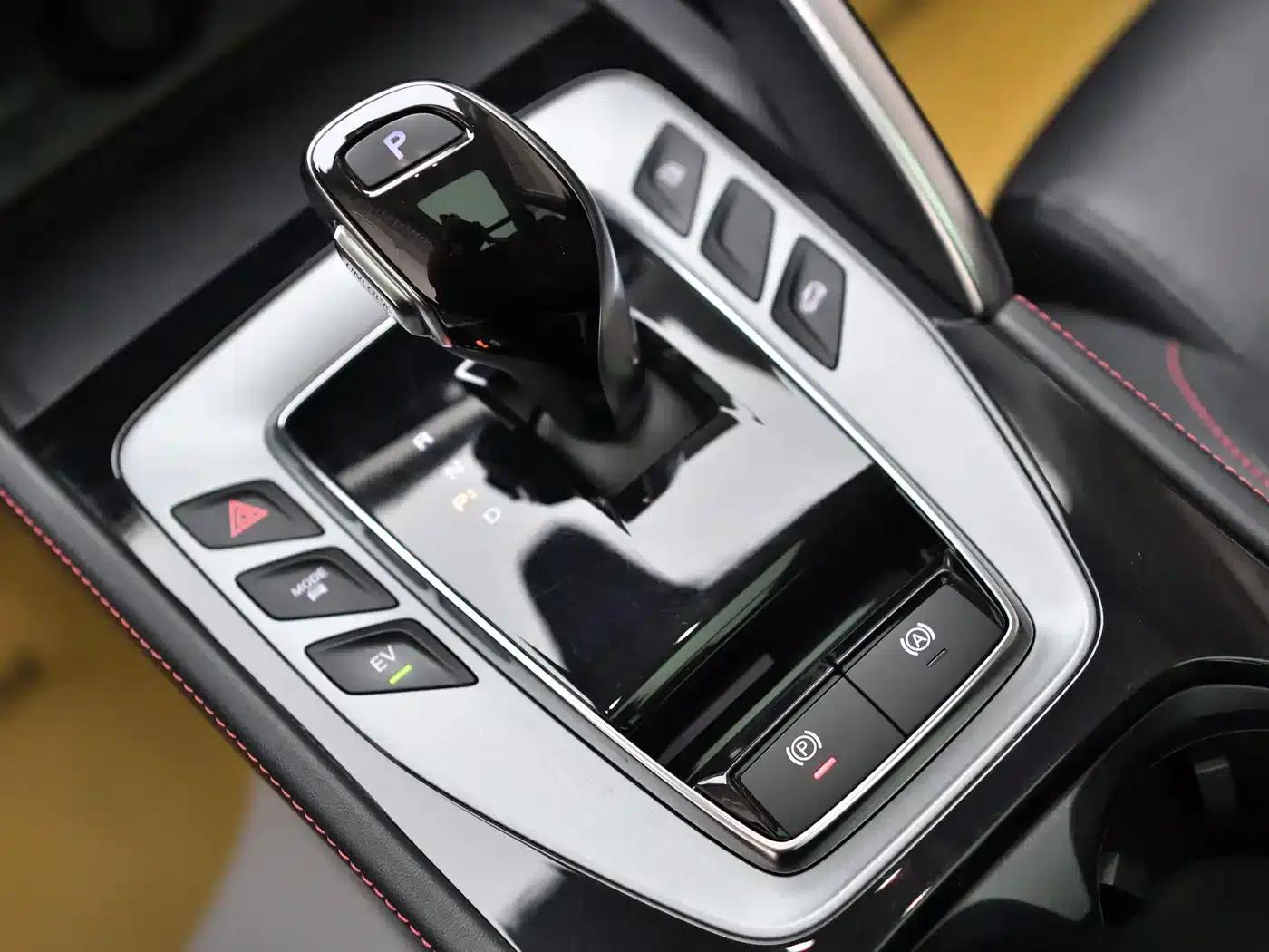 MG Pilot New Energy 2021 Model, 1.5T Hybrid Luxury Edition — миниатюра 8