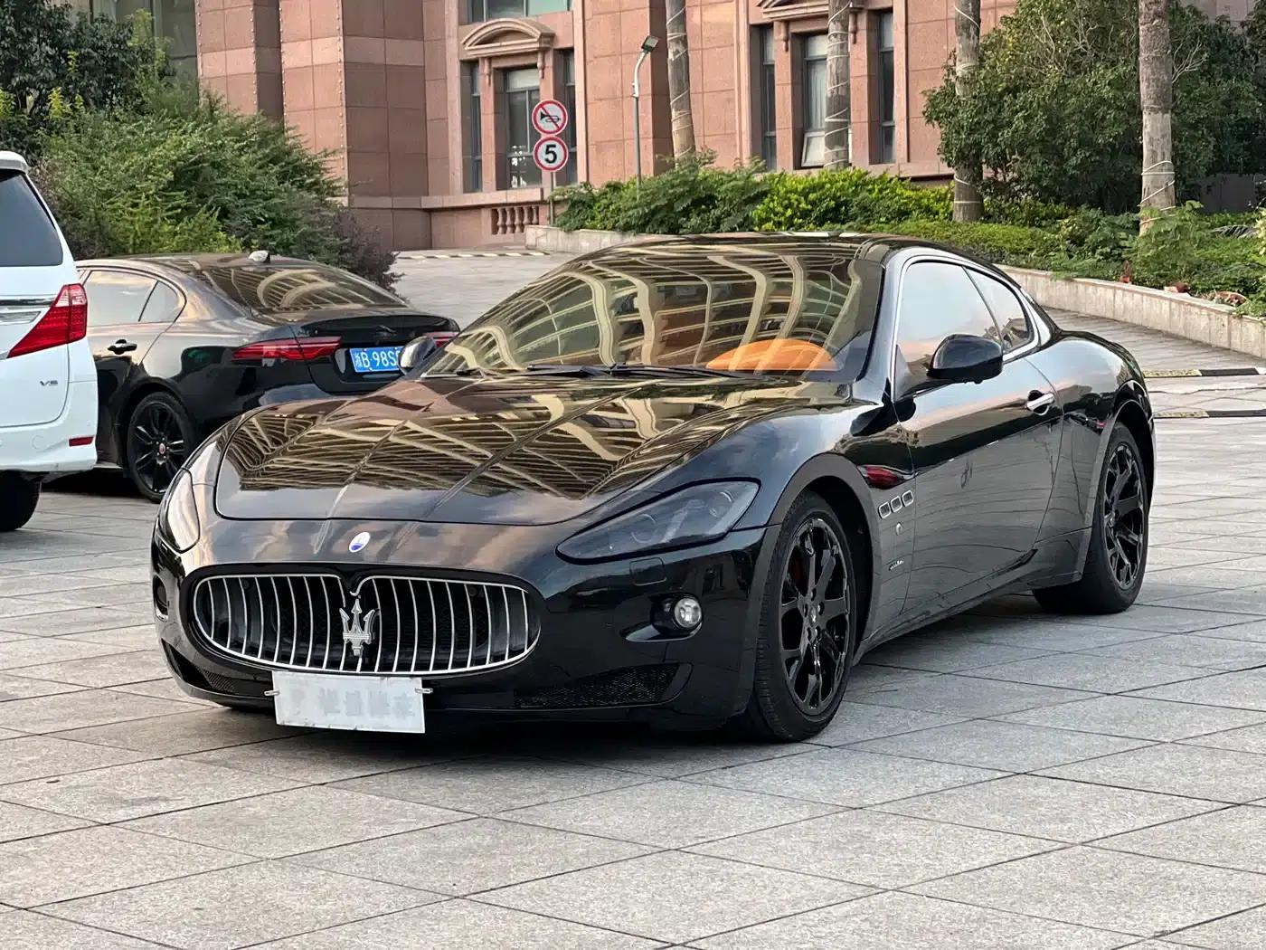 2016 GranTurismo 4.2L Automatic — миниатюра 1