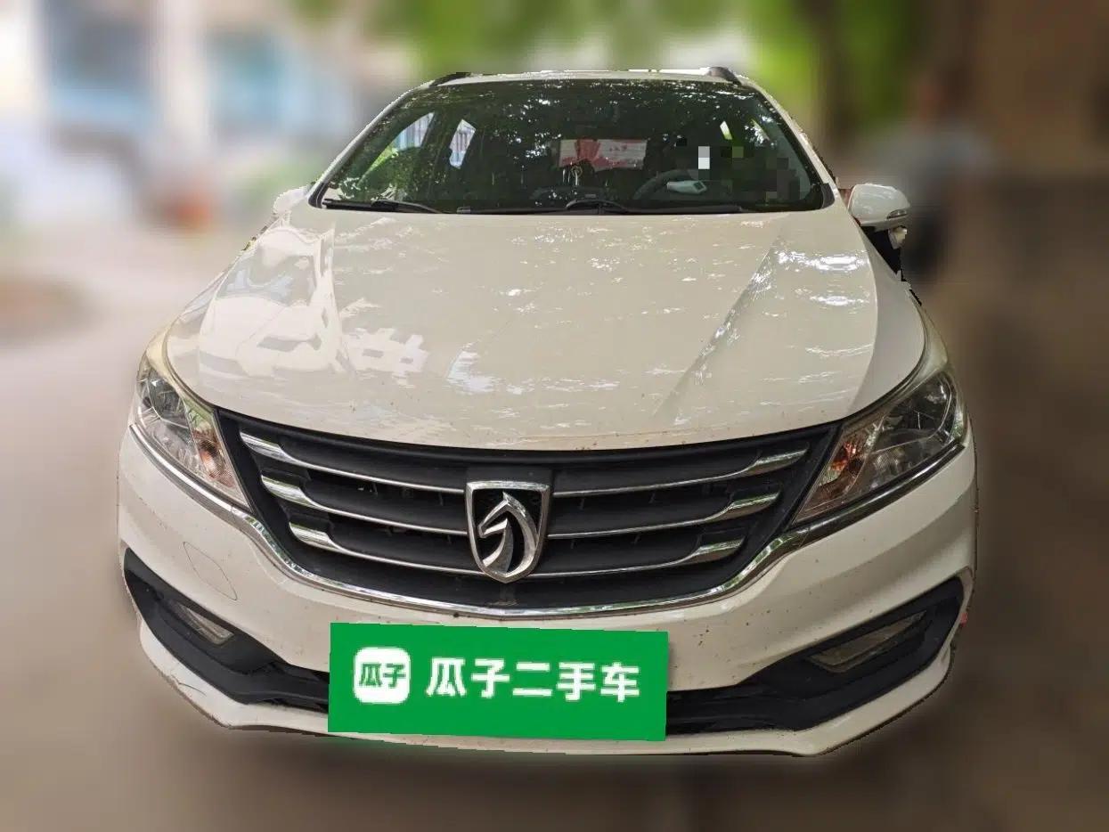 Baojun 310 2016 1.2L Manual Luxury Model — миниатюра 2