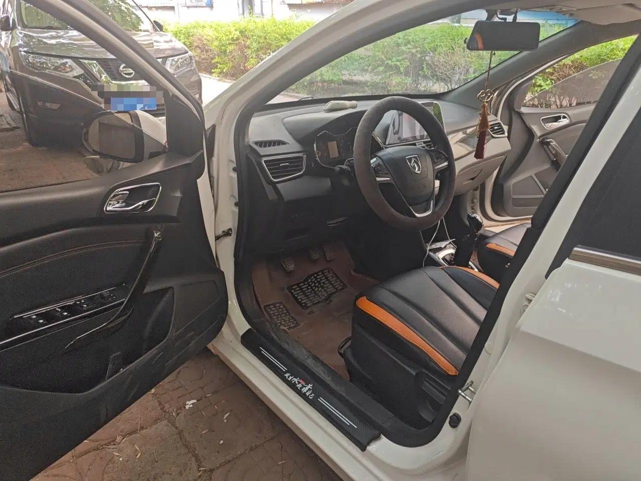 Baojun 310 2016 1.2L Manual Luxury Model — миниатюра 17