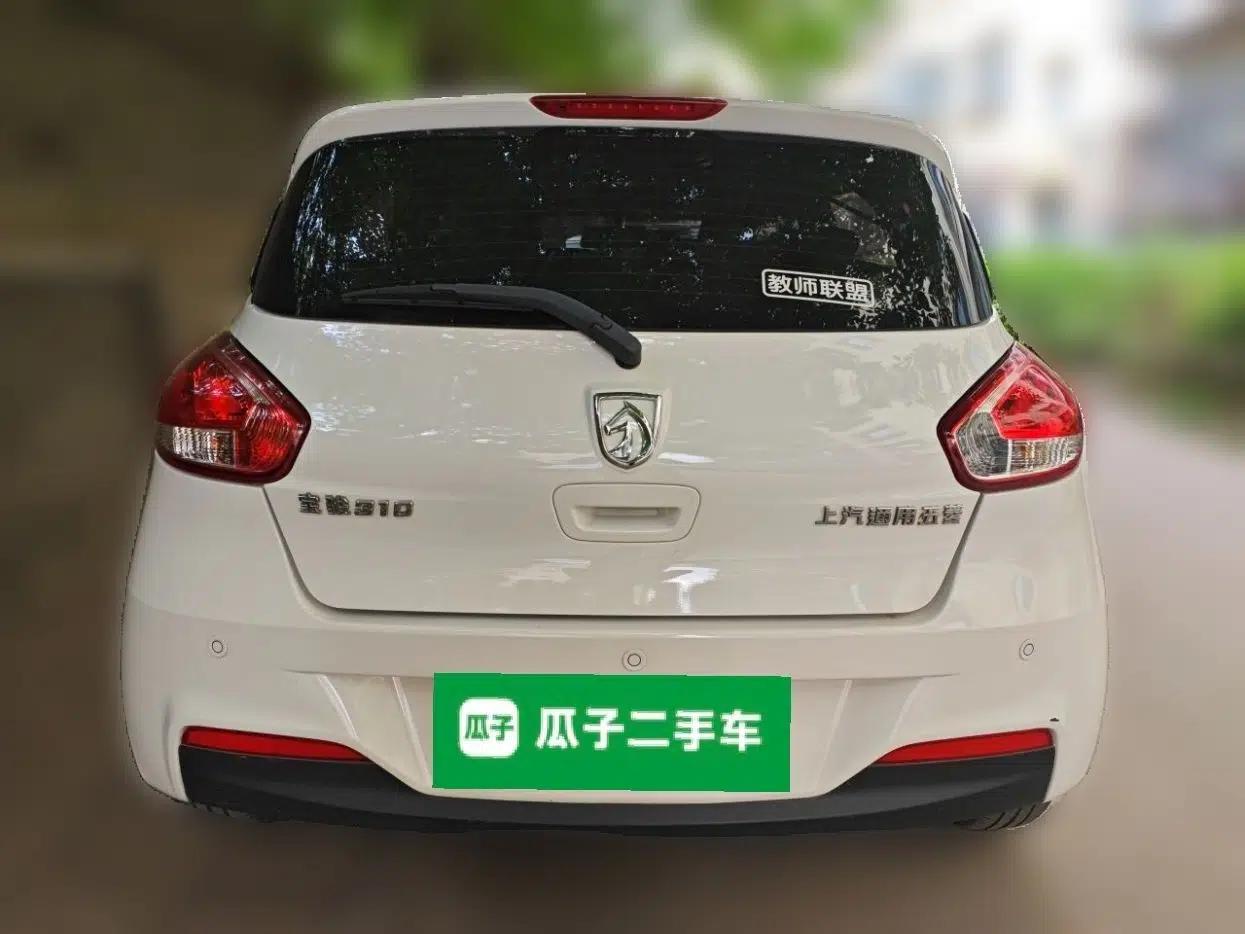 Baojun 310 2016 1.2L Manual Luxury Model — миниатюра 5