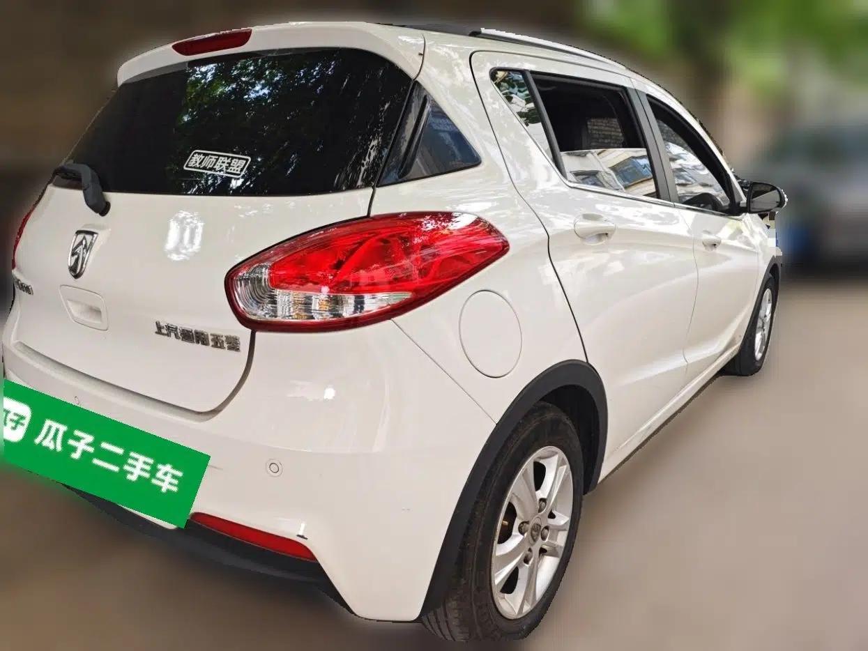 Baojun 310 2016 1.2L Manual Luxury Model — миниатюра 6