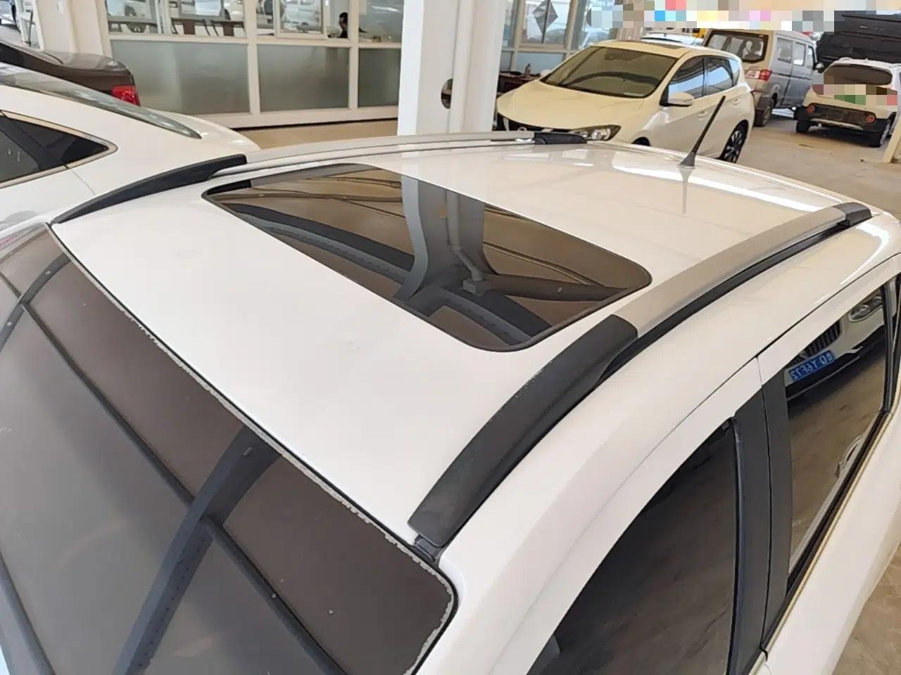 Baojun 310 2016 1.2L Manual Luxury Model — миниатюра 11