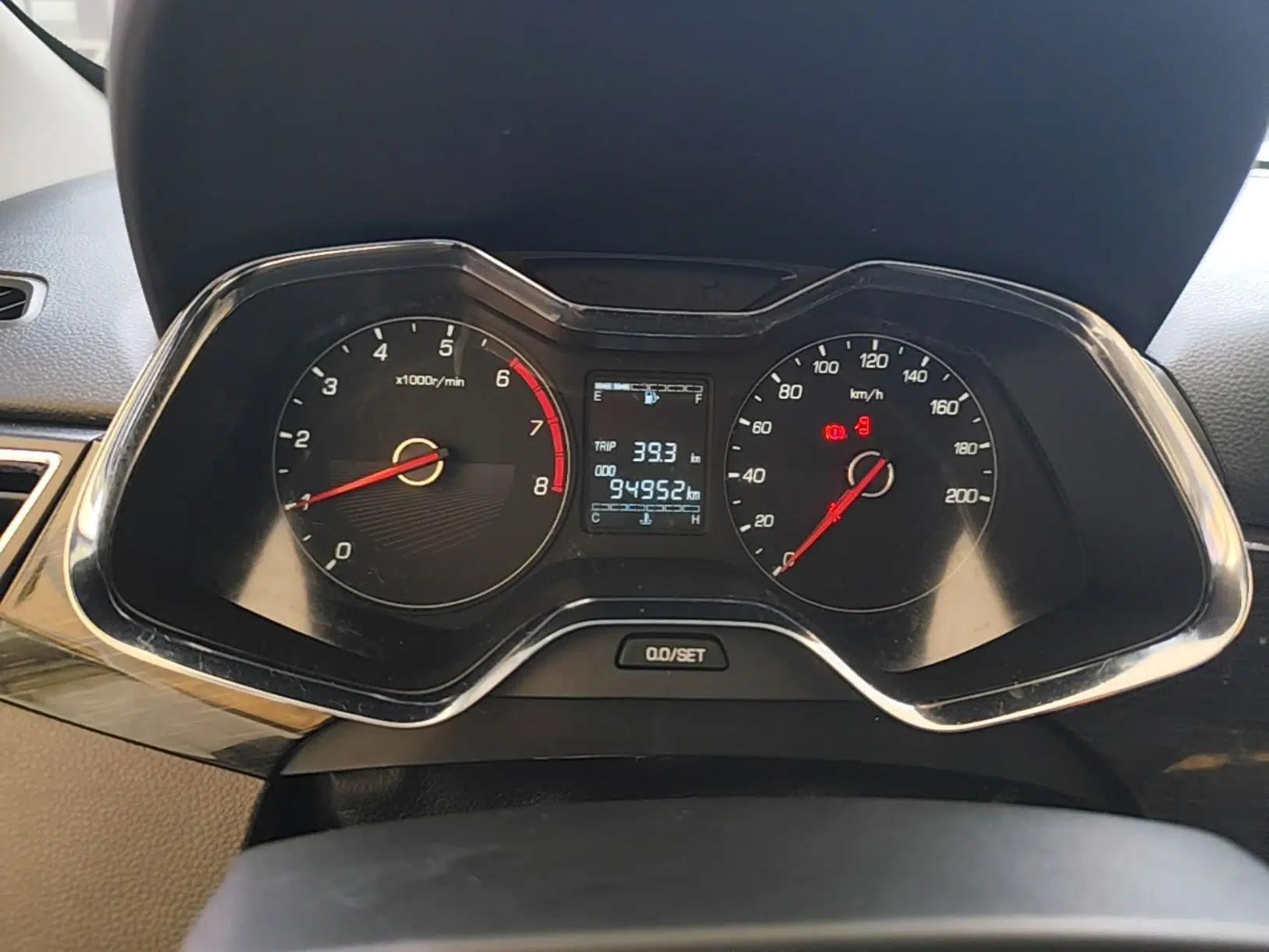 Baojun 310 2016 1.2L Manual Luxury Model — миниатюра 15