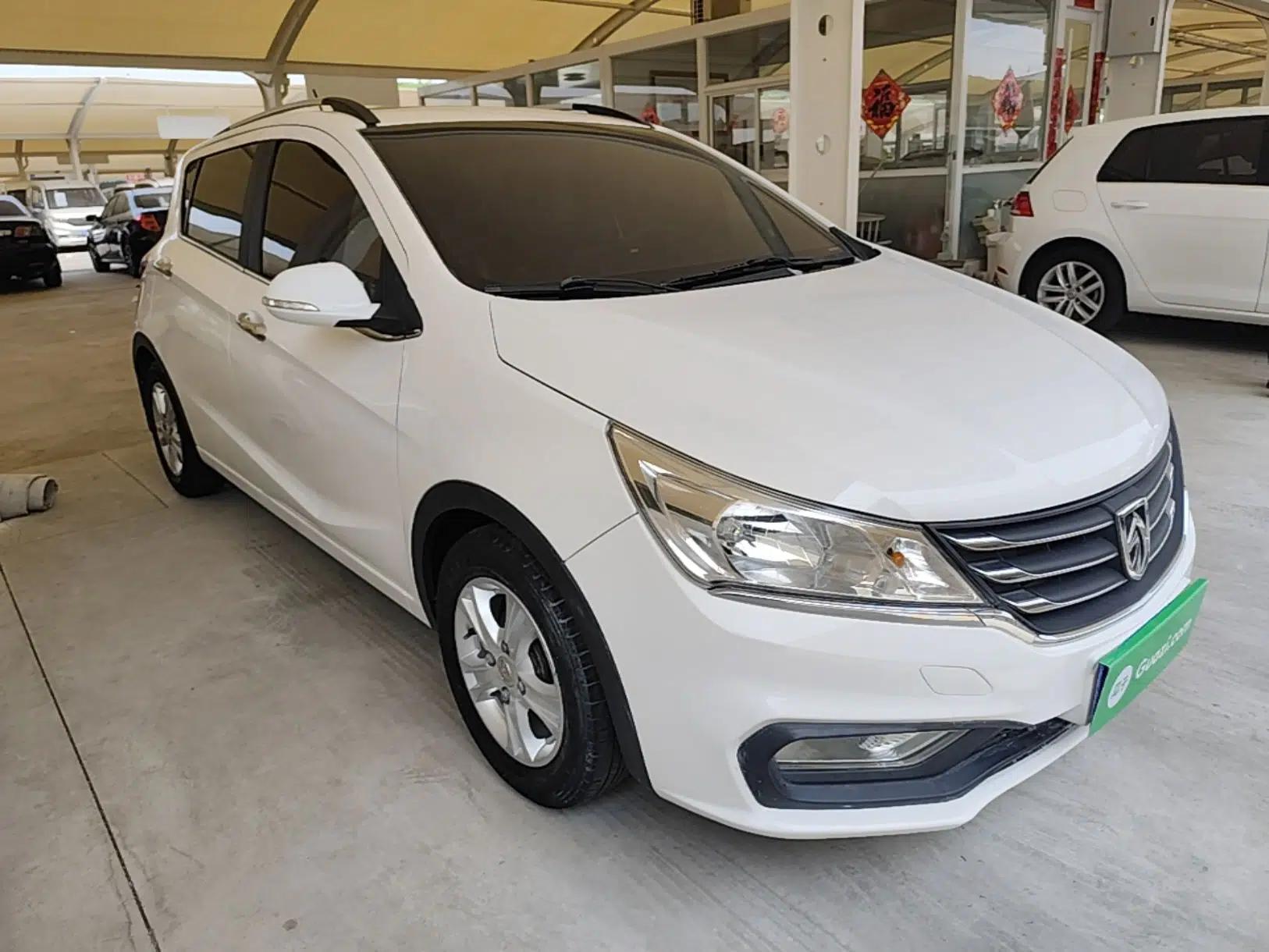 Baojun 310 2016 1.2L Manual Luxury Model — миниатюра 3