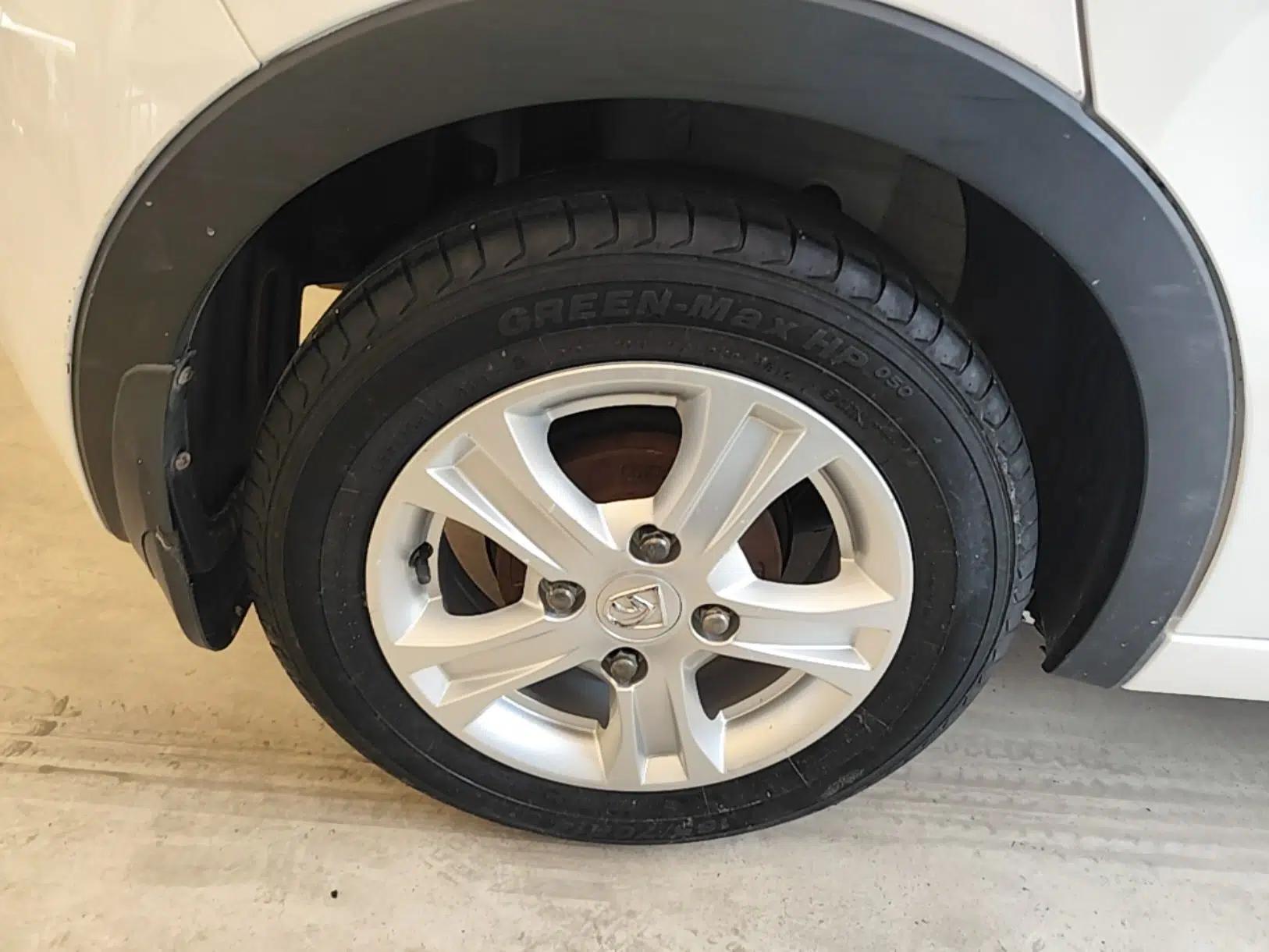 Baojun 310 2016 1.2L Manual Luxury Model — миниатюра 10