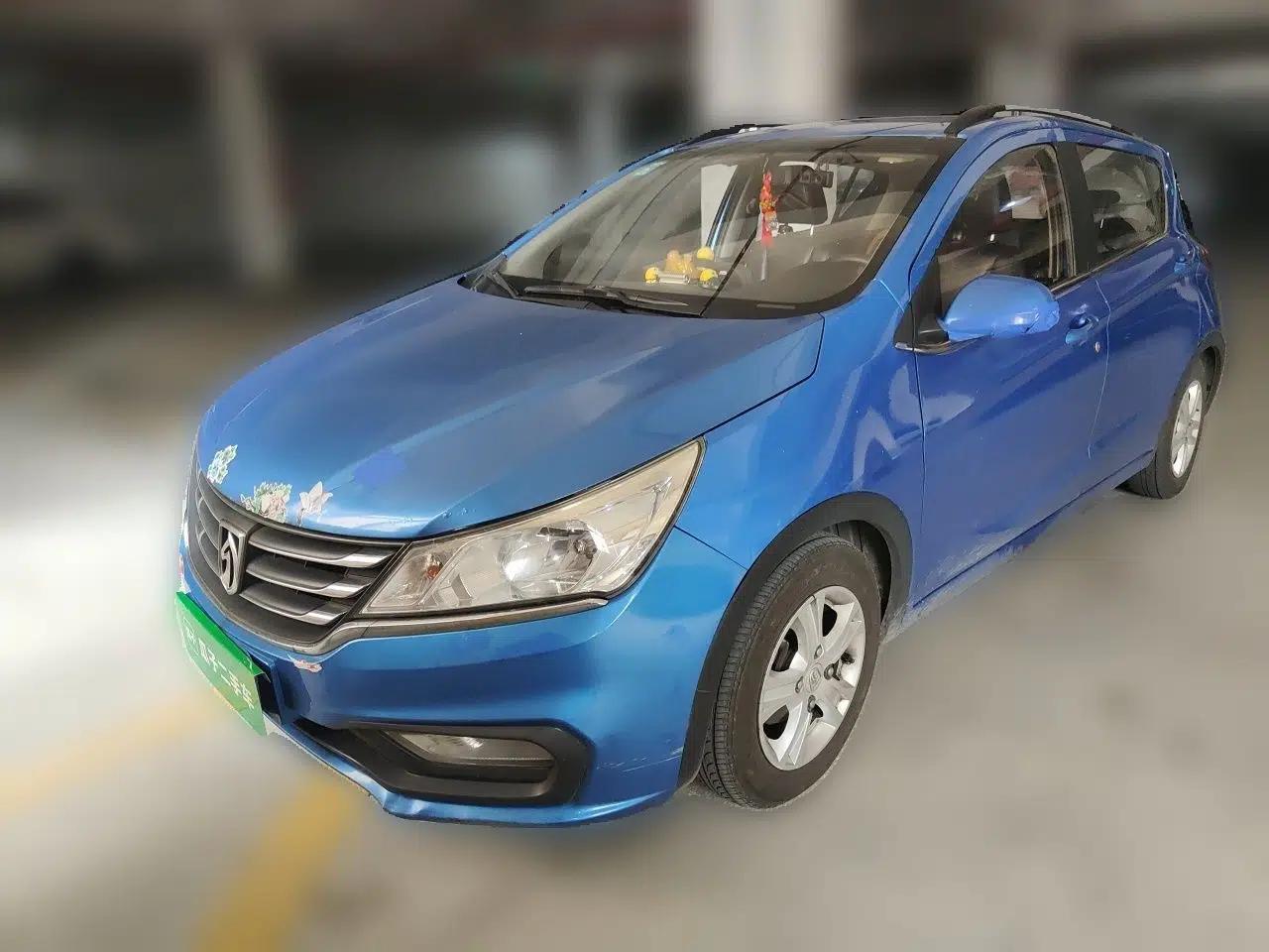 Baojun 310 2016 1.2L Manual Luxury Model — миниатюра 1