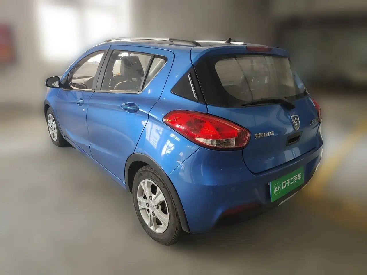 Baojun 310 2016 1.2L Manual Luxury Model — миниатюра 4