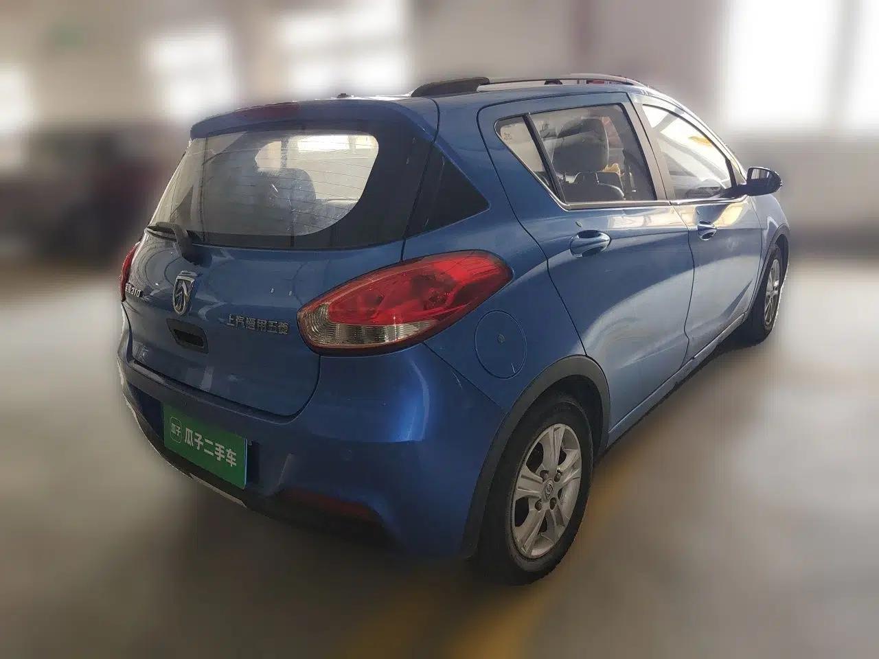 Baojun 310 2016 1.2L Manual Luxury Model — миниатюра 6