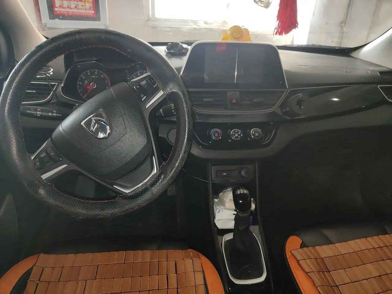 Baojun 310 2016 1.2L Manual Luxury Model — миниатюра 10