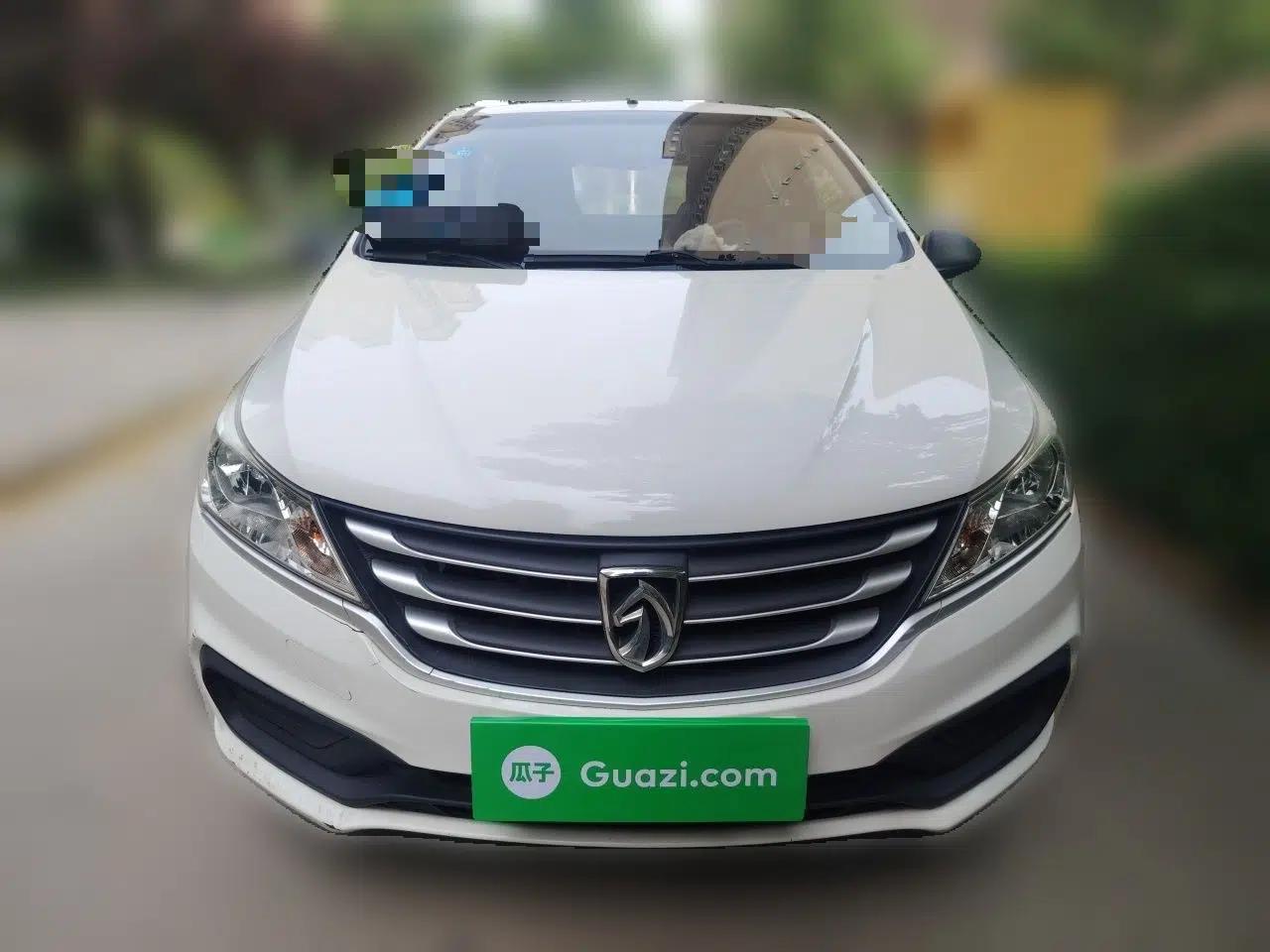 Baojun 310 2016 1.2L Manual Value Edition — миниатюра 2