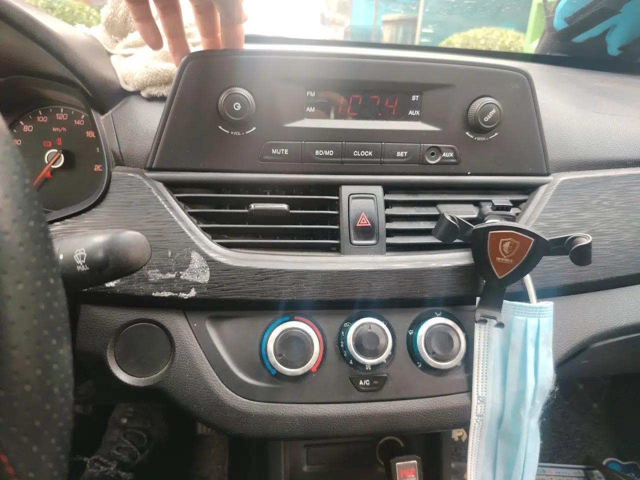 Baojun 310 2016 1.2L Manual Value Edition — миниатюра 14