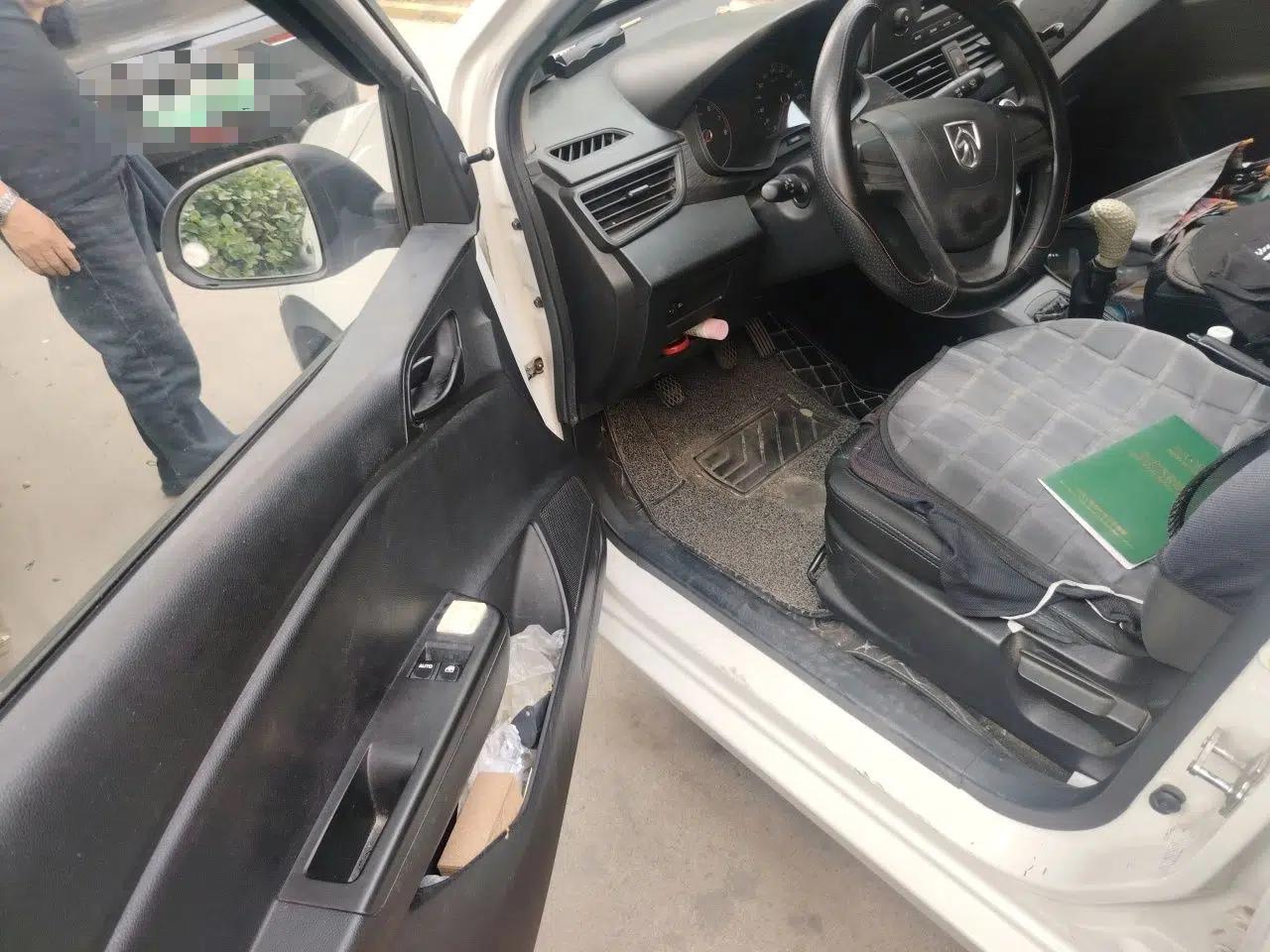 Baojun 310 2016 1.2L Manual Value Edition — миниатюра 17