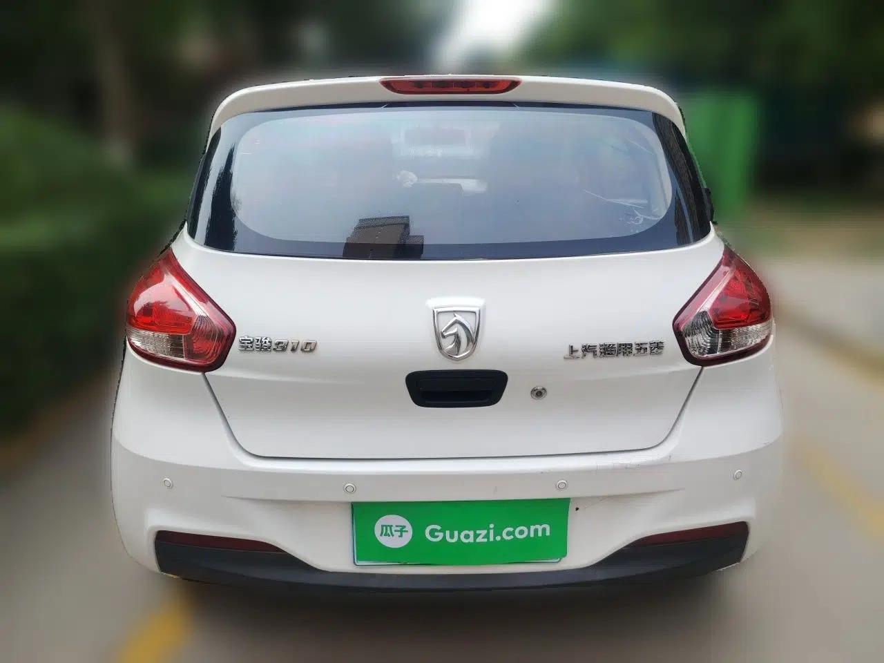Baojun 310 2016 1.2L Manual Value Edition — миниатюра 5