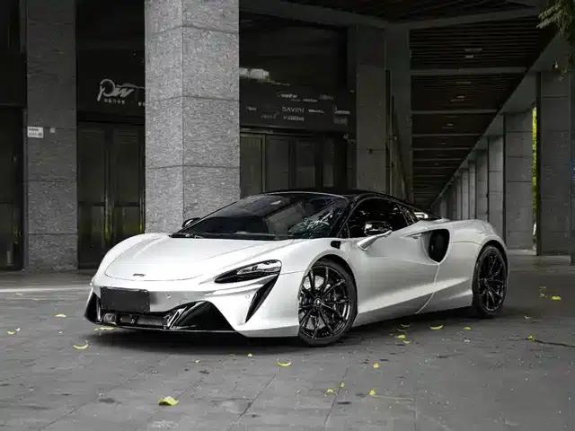 Artura 2023 3.0T Hybrid Standard Model