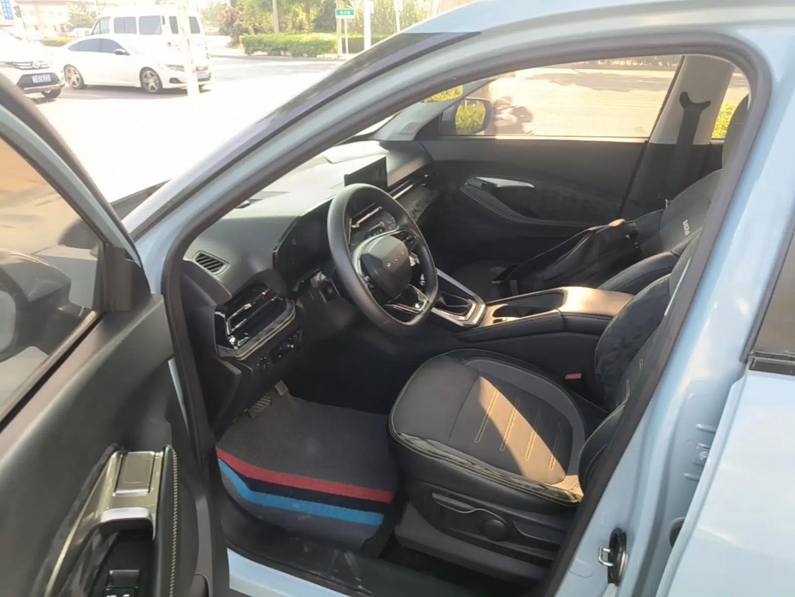 Baojun RS-3 2020 1.5L CVT Smart Elite Edition — миниатюра 19