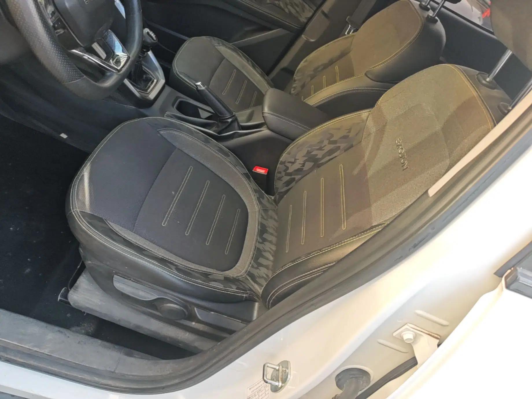 Baojun RS-3 2020 1.5L Manual Elite Version with 24-Hour Online Service — миниатюра 18