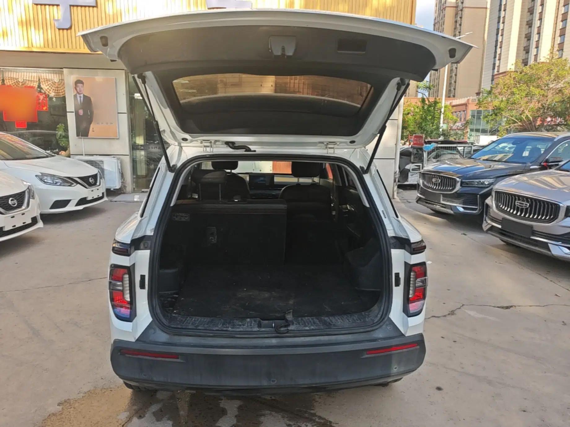 Baojun RS-3 2020 1.5L Manual Elite Version with 24-Hour Online Service — миниатюра 22