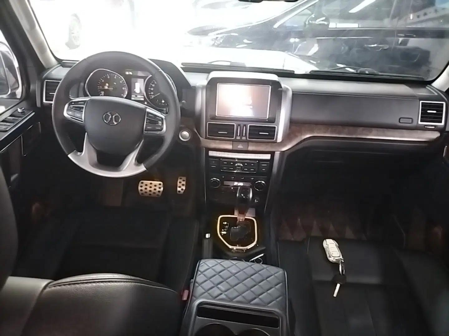 BAIC Off-Road BJ80 2016 2.3T Automatic Prestige Edition — миниатюра 12