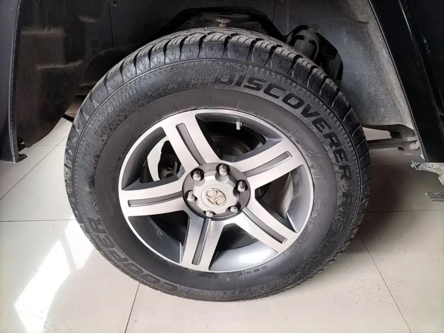 BAIC Off-Road BJ80 2016 2.3T Automatic Prestige Edition — миниатюра 10