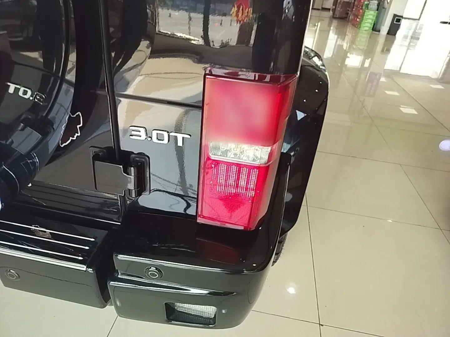 BAIC Off-Road BJ80 2020 3.0T Automatic Glory Flagship Edition — миниатюра 7