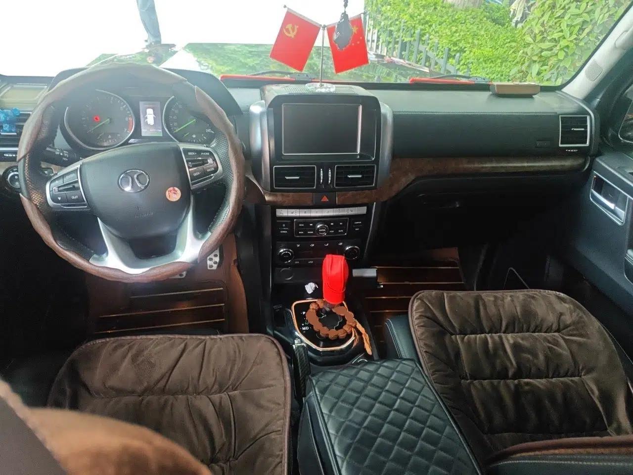 BAIC Off-Road BJ80 2016 2.3T Automatic Prestige Edition — миниатюра 10