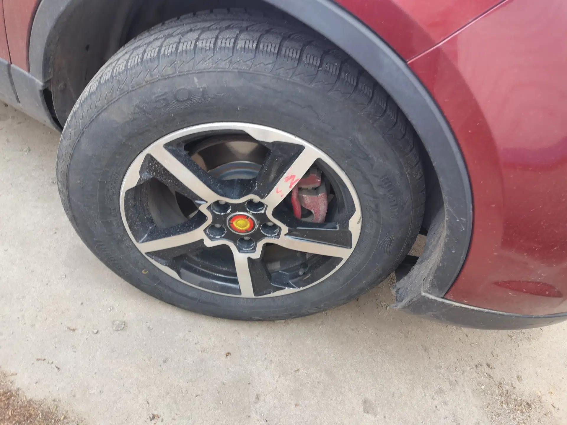Bestune X80 2013 2.3L automatic luxury version — миниатюра 8