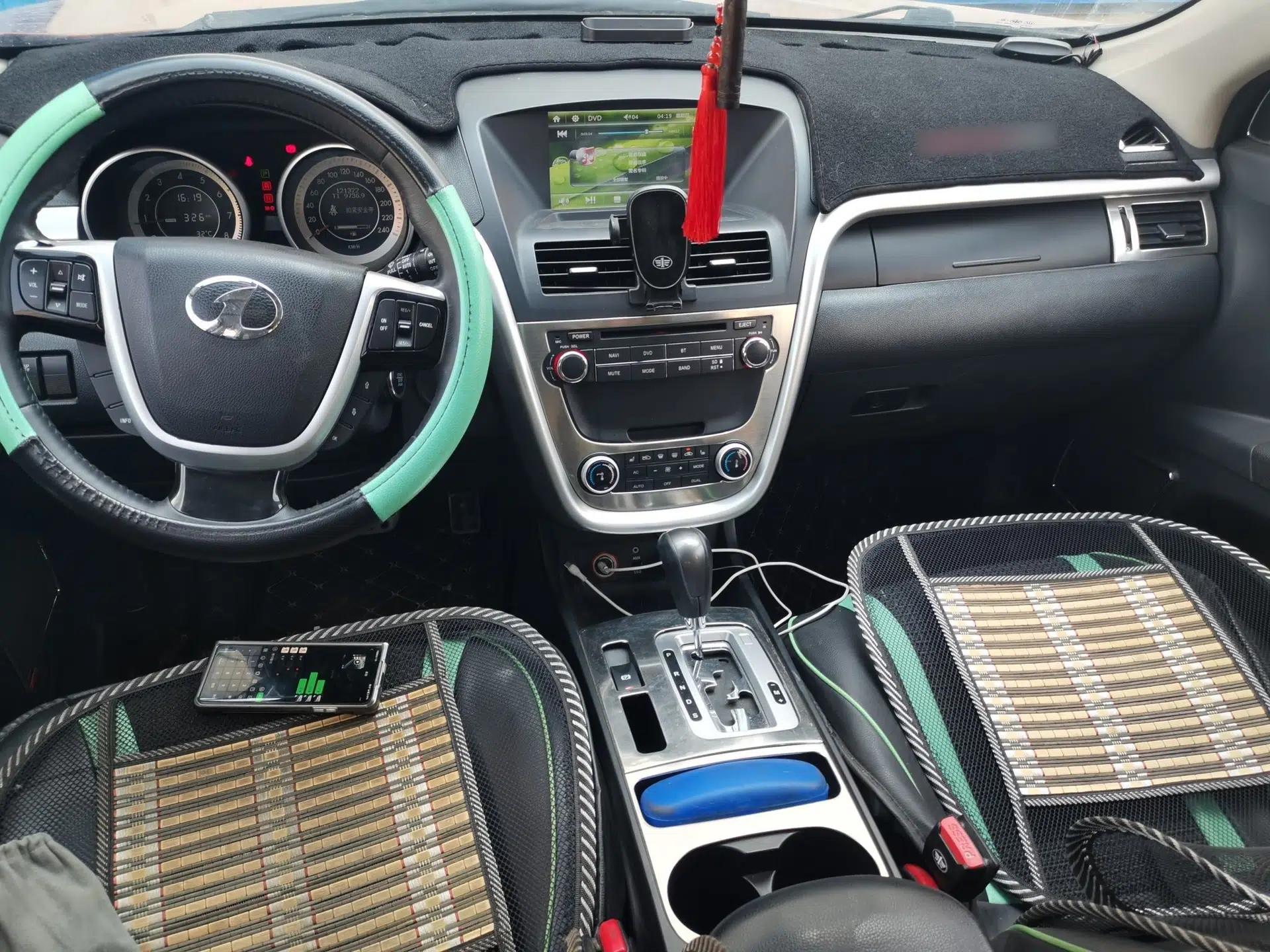 Bestune X80 2013 2.3L automatic luxury version — миниатюра 10