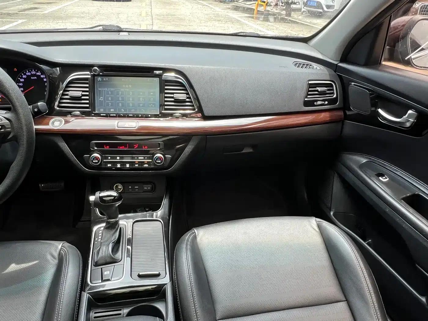 Kia K4 2015 1.8L Automatic GLS Special — миниатюра 11